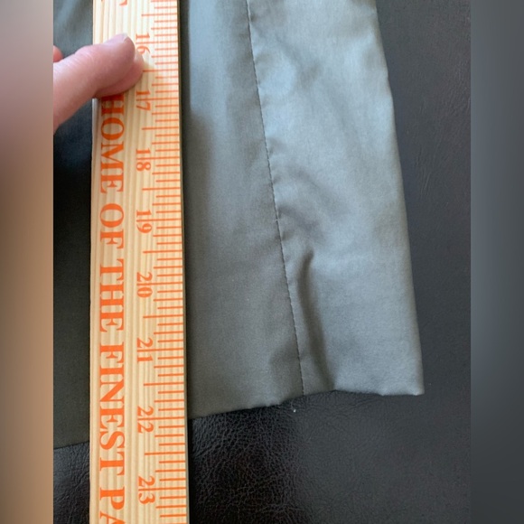 Zara Women's Dark Green Blazer, Cotton/Nylon Blend, Rayon Lining; Size 6 - Picture 9 of 9